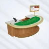 Eleganter, maßgefertigter Baccarat-Tisch aus Massivholz mit Walnuss-Finish, Marmorplatte, grünem Filzlayout und digitalem Monitor