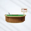 Personalisierter Baccarat-Tisch aus Massivholz mit grünem Filz-Layout, Banker- und Spielerpositionen, digitalem Display