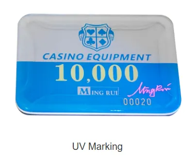 Покер чипове с UV маркировка за борба с фалшифицирането.